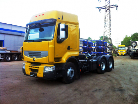 Renault Premium 460